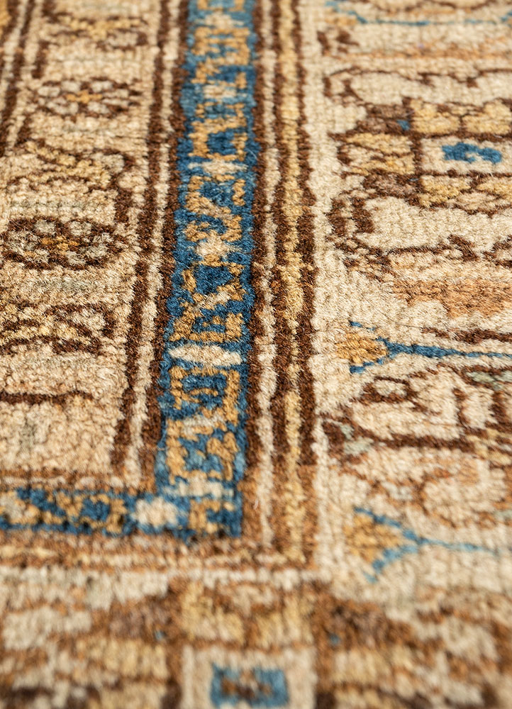 kiaan green wool hand knotted Rug - CloseUp