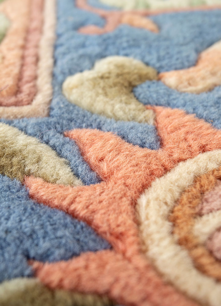 aalam gold wool hand knotted Rug - CloseUp
