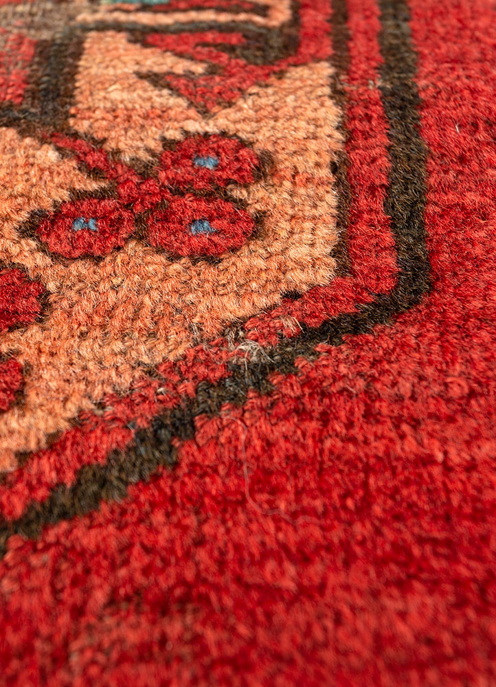 kiaan red and orange wool hand knotted Rug - CloseUp