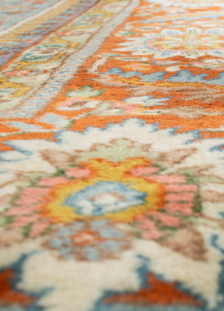 aalam red and orange wool hand knotted Rug - CloseUp