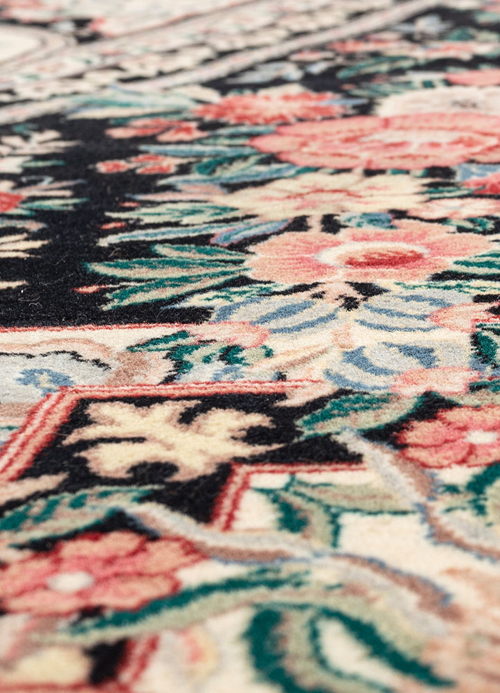 aalam grey and black wool hand knotted Rug - CloseUp