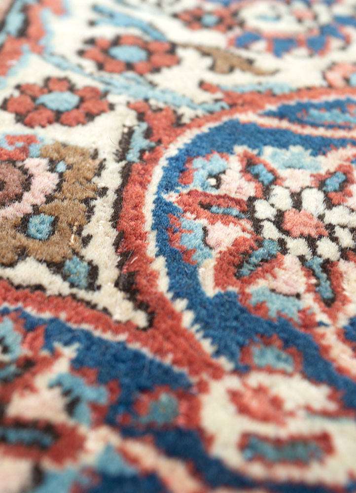 aalam green wool hand knotted Rug - CloseUp