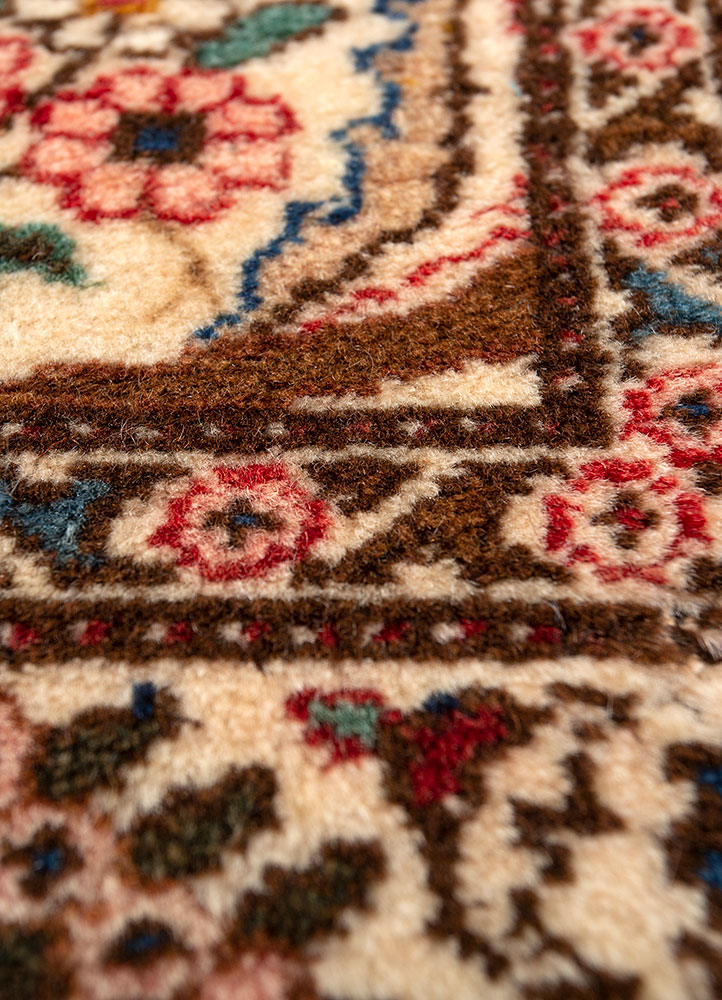 aalam red and orange wool hand knotted Rug - CloseUp