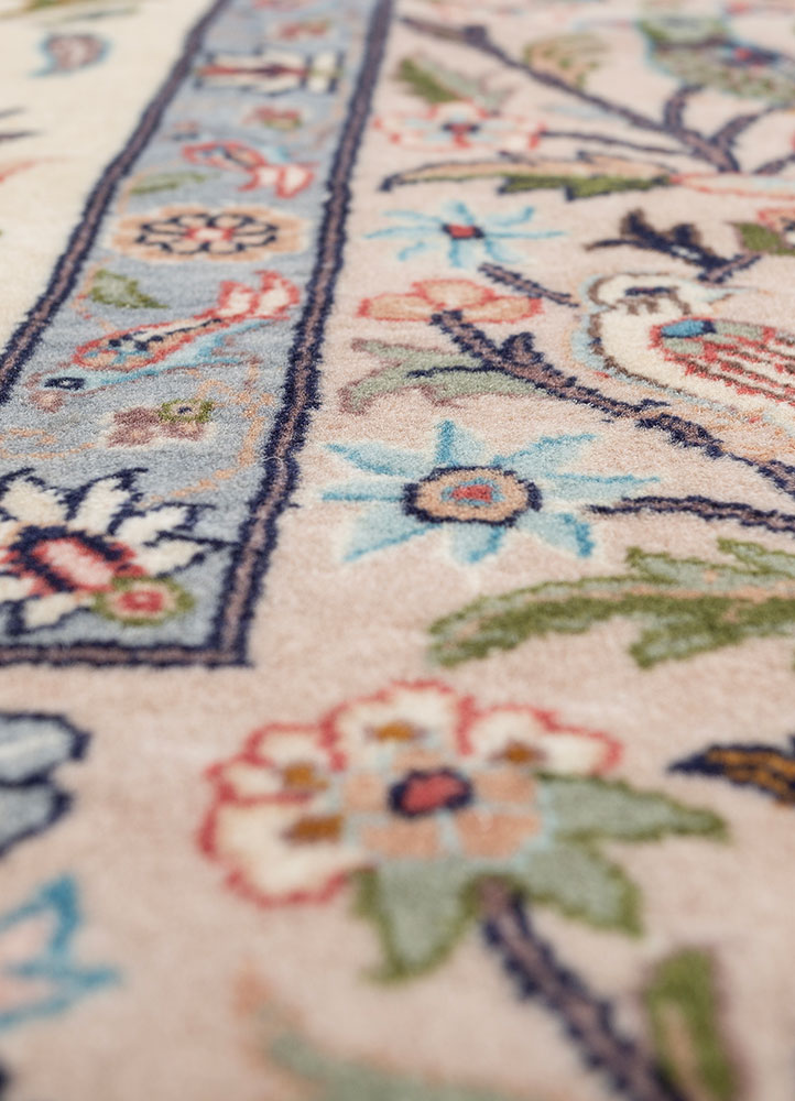 aalam gold wool hand knotted Rug - CloseUp