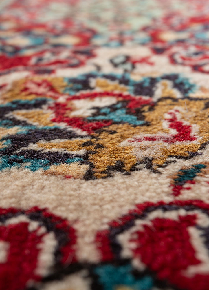 aalam red and orange wool hand knotted Rug - CloseUp