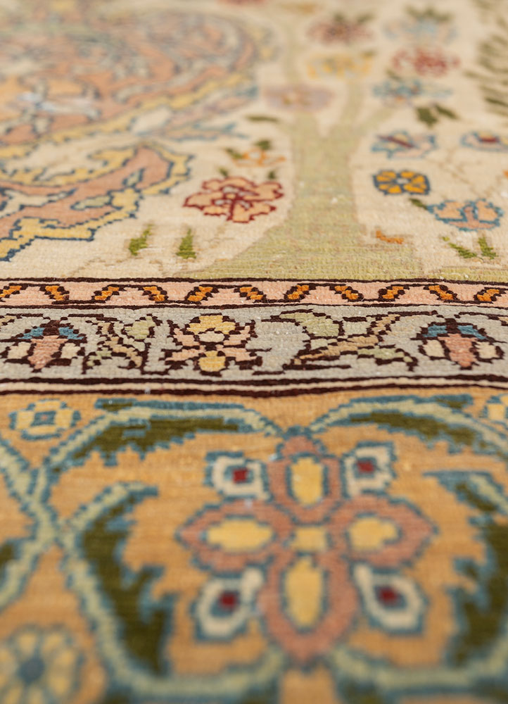 gulmarg green silk hand knotted Rug - CloseUp