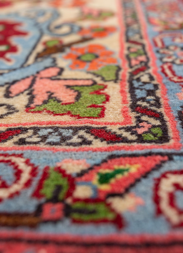 aalam red and orange wool hand knotted Rug - CloseUp