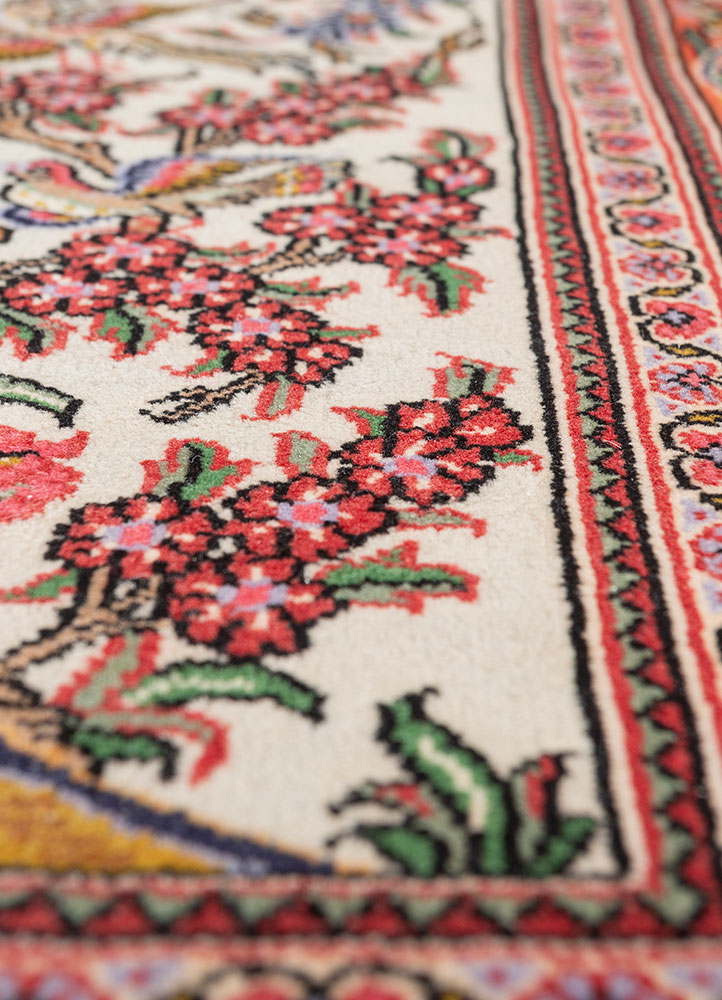aalam pink and purple wool hand knotted Rug - CloseUp
