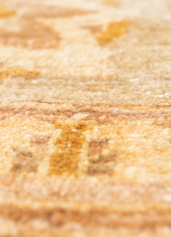 aalam gold wool hand knotted Rug - CloseUp