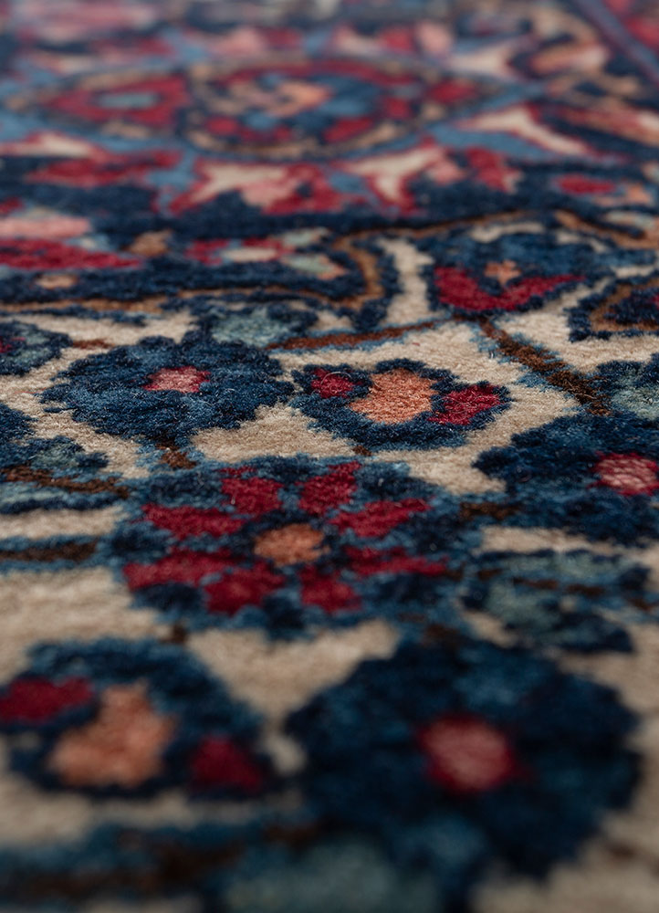 aalam blue wool hand knotted Rug - CloseUp