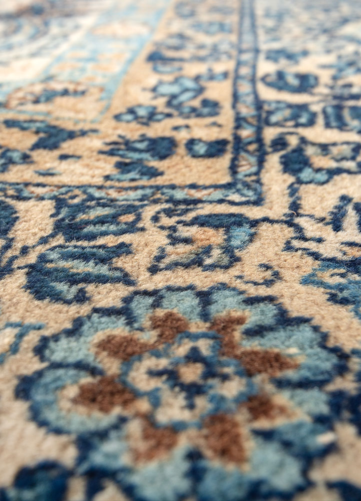 aalam blue wool hand knotted Rug - CloseUp