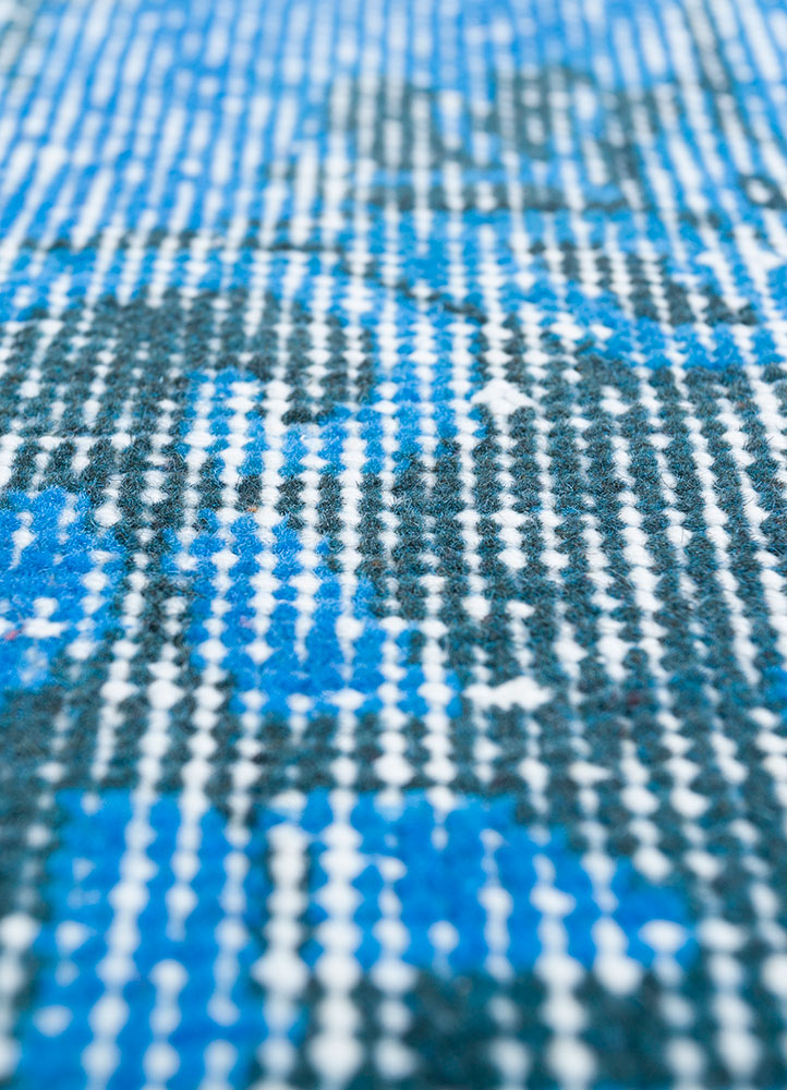 lacuna blue wool hand knotted Rug - CloseUp
