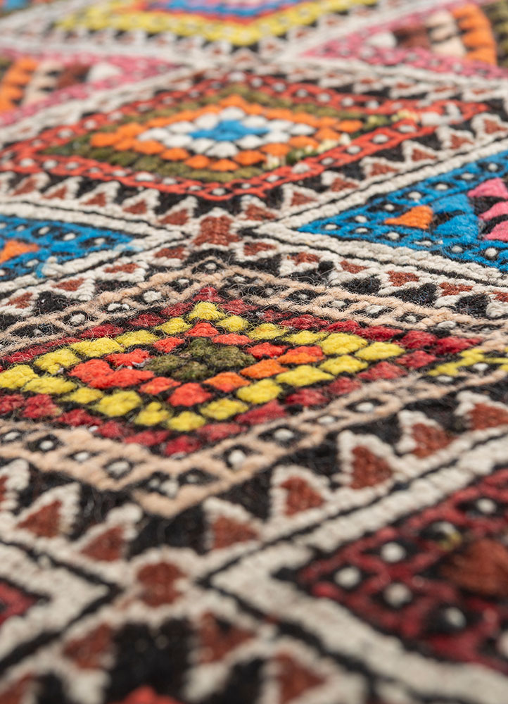 nayaab pink and purple wool flat weaves Rug - CloseUp