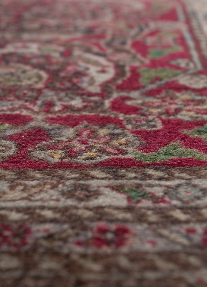 aalam red and orange wool hand knotted Rug - CloseUp