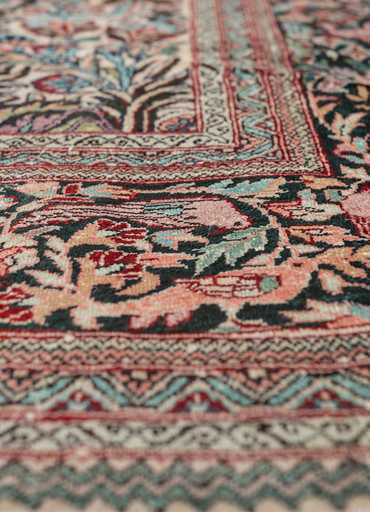 gulmarg pink and purple silk hand knotted Rug - CloseUp