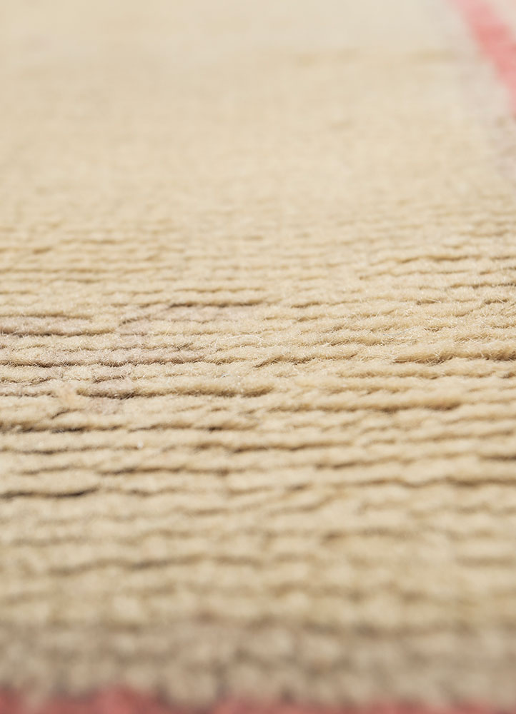 aalam gold wool hand knotted Rug - CloseUp