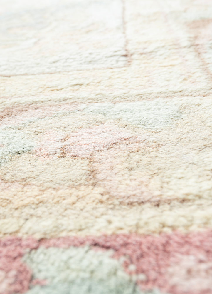 aalam red and orange wool hand knotted Rug - CloseUp