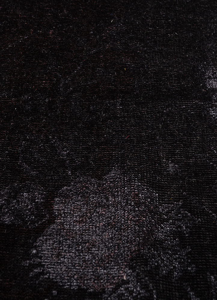 azalea grey and black wool and silk hand knotted Rug - CloseUp