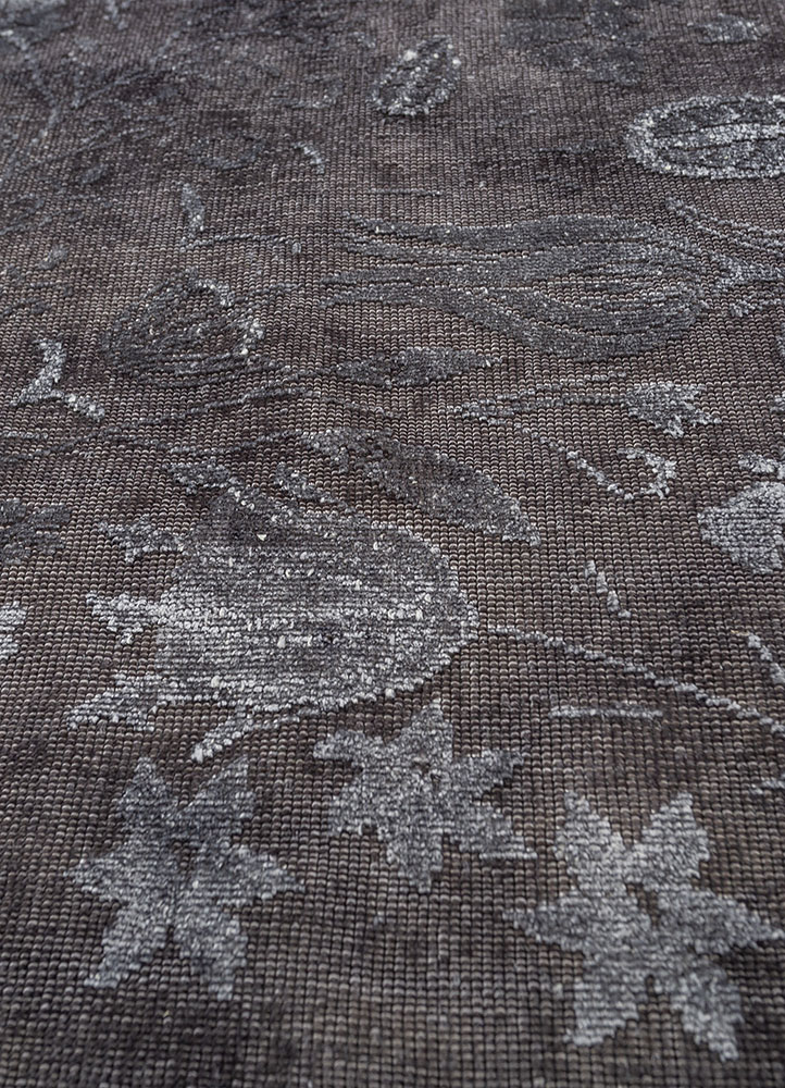 azalea grey and black wool and silk hand knotted Rug - CloseUp
