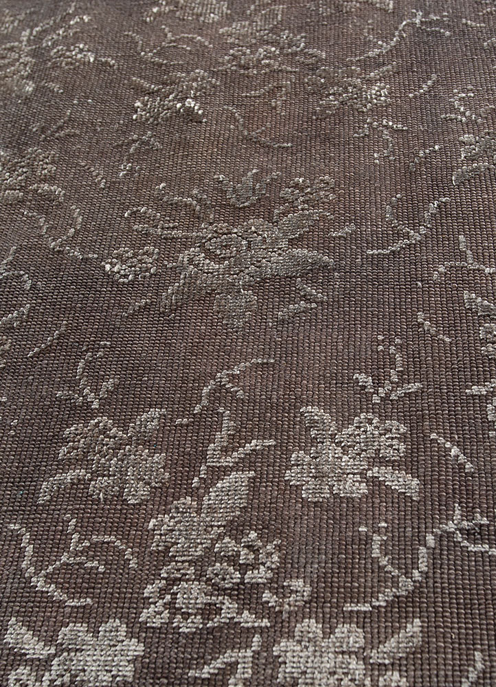 azalea green wool and silk hand knotted Rug - CloseUp