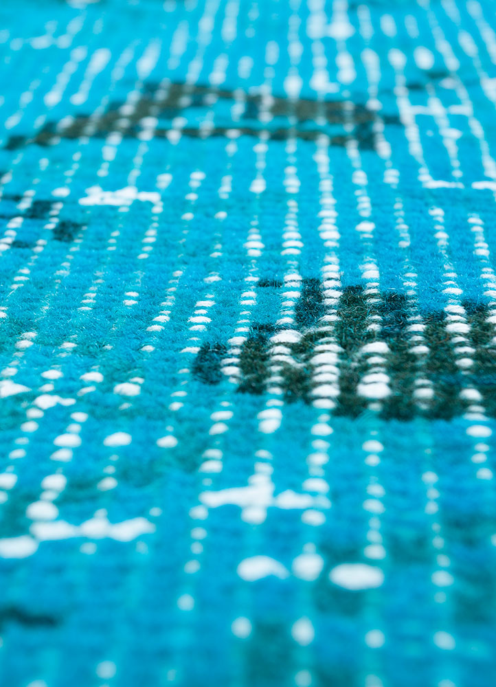 lacuna blue wool hand knotted Rug - CloseUp