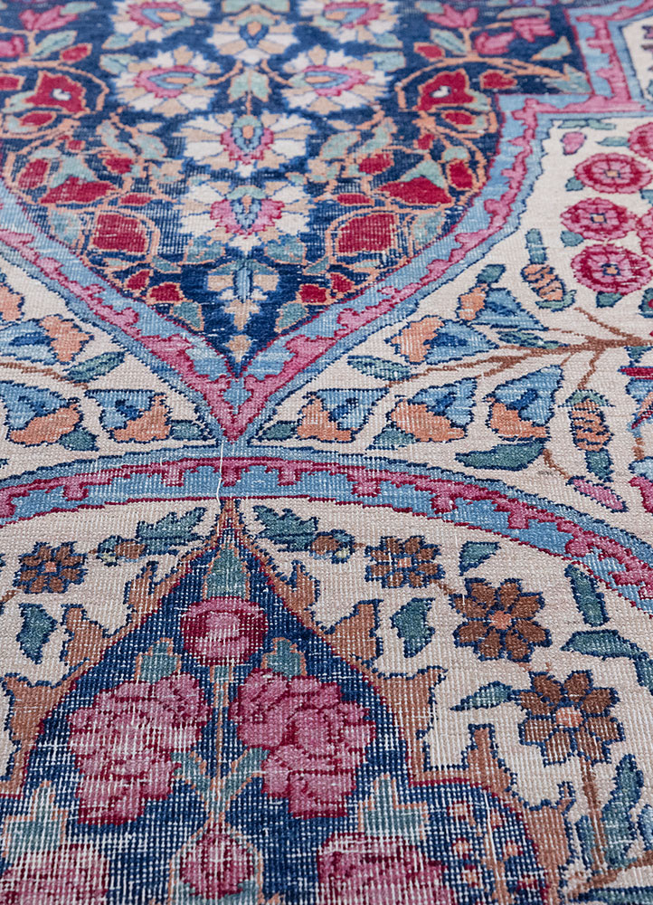 aalam blue wool hand knotted Rug - CloseUp