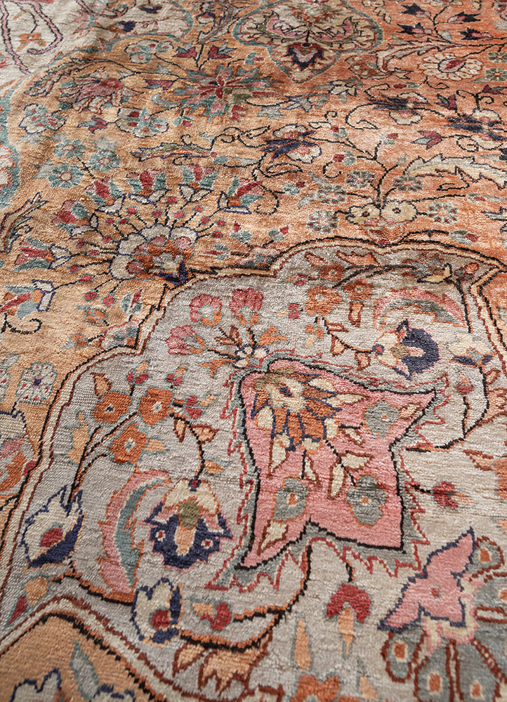 gulmarg pink and purple silk hand knotted Rug - CloseUp