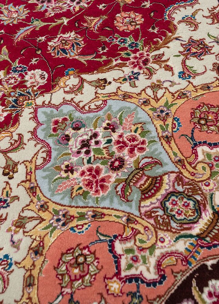 aalam pink and purple wool and silk hand knotted Rug - CloseUp