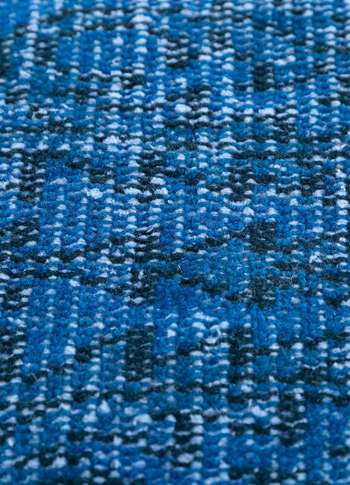 lacuna blue wool hand knotted Rug - CloseUp