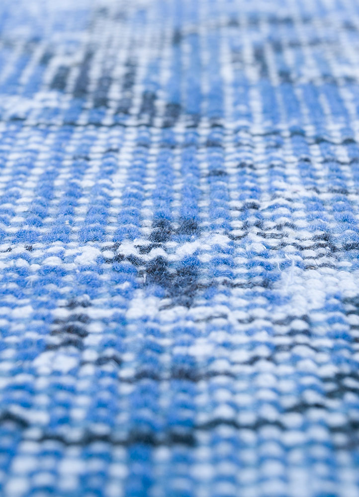 lacuna blue wool hand knotted Rug - CloseUp