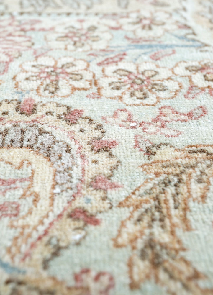 aalam grey and black wool hand knotted Rug - CloseUp