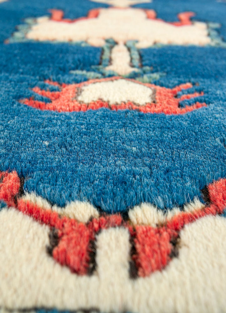 nuray blue wool hand knotted Rug - CloseUp
