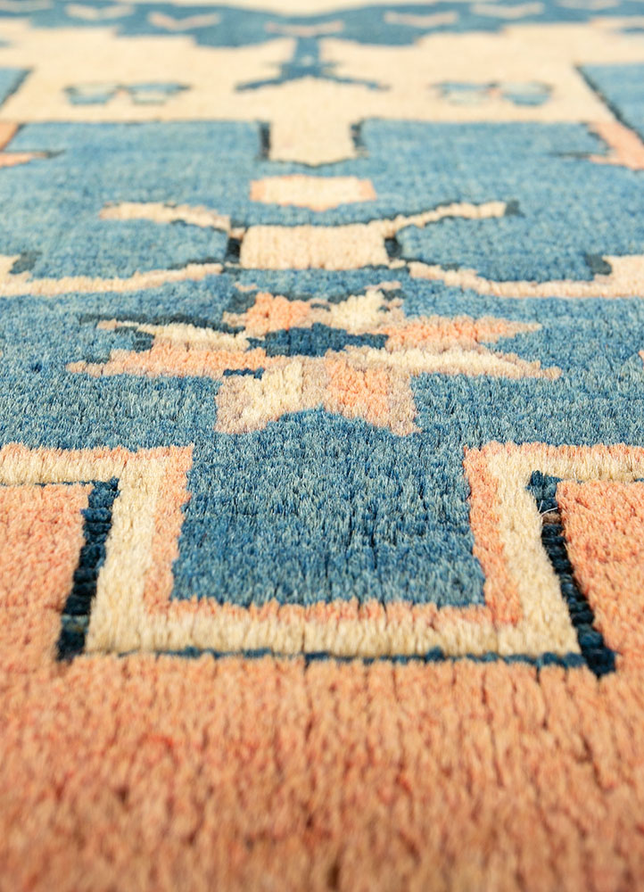 nuray red and orange wool hand knotted Rug - CloseUp