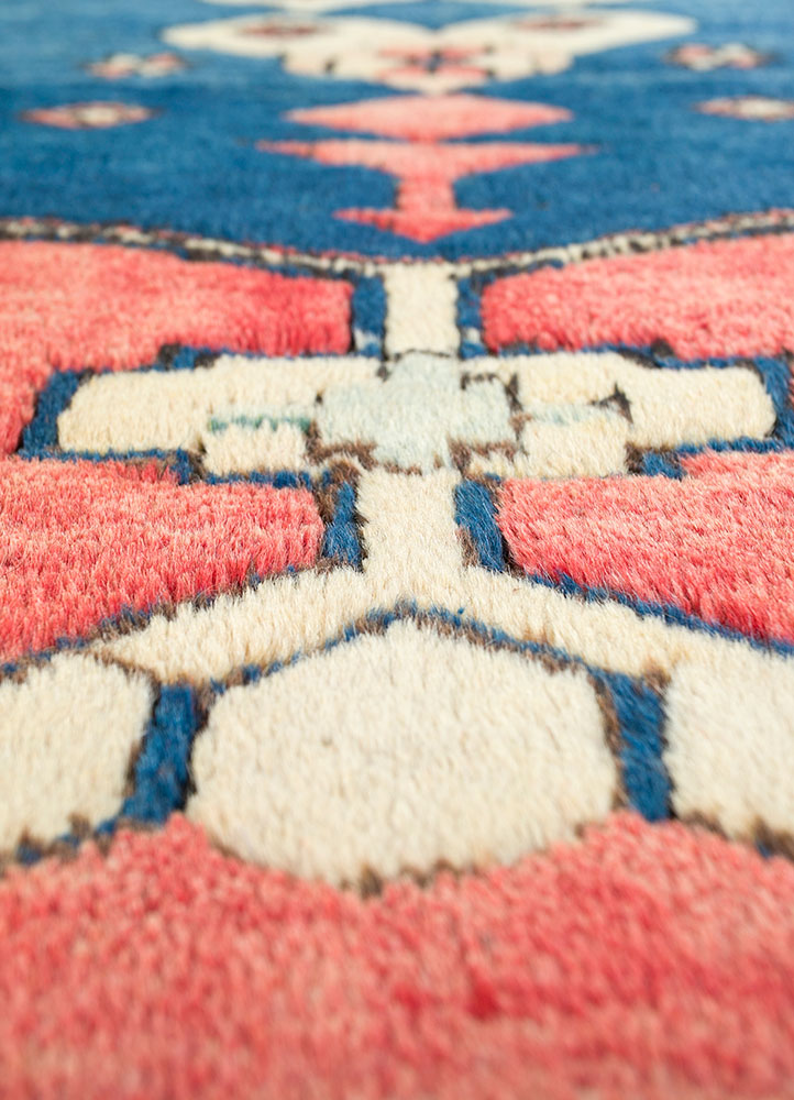 nuray red and orange wool hand knotted Rug - CloseUp