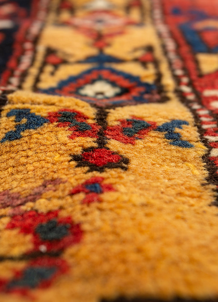 aalam ivory wool hand knotted Rug - CloseUp