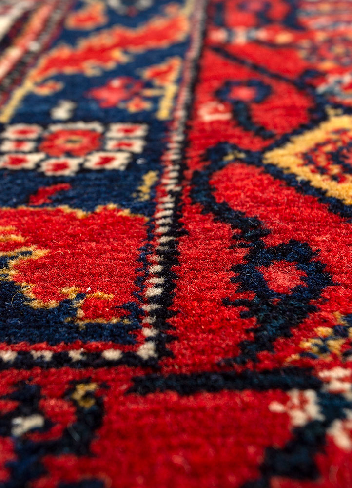 aalam ivory wool hand knotted Rug - CloseUp