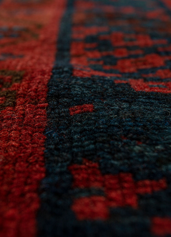 kiaan blue wool hand knotted Rug - CloseUp