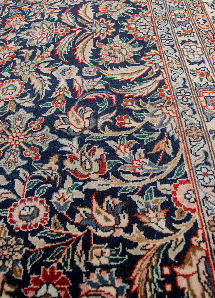 aalam grey and black wool hand knotted Rug - CloseUp