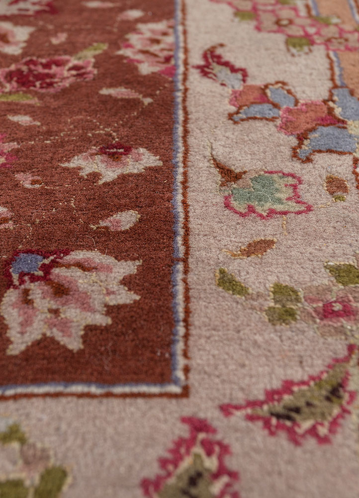 aalam red and orange wool hand knotted Rug - CloseUp