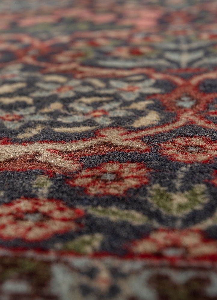 aalam grey and black wool hand knotted Rug - CloseUp