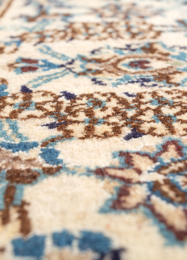 aalam blue wool hand knotted Rug - CloseUp