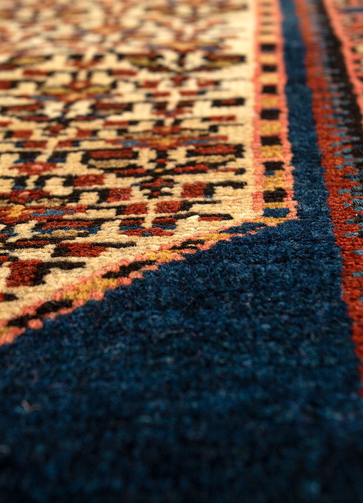 aalam ivory wool hand knotted Rug - CloseUp