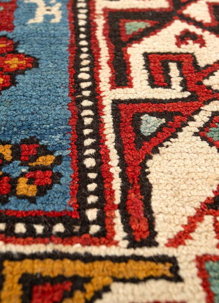 kiaan blue wool hand knotted Rug - CloseUp
