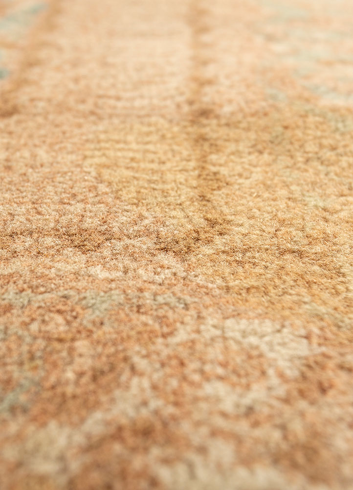 aalam ivory wool hand knotted Rug - CloseUp