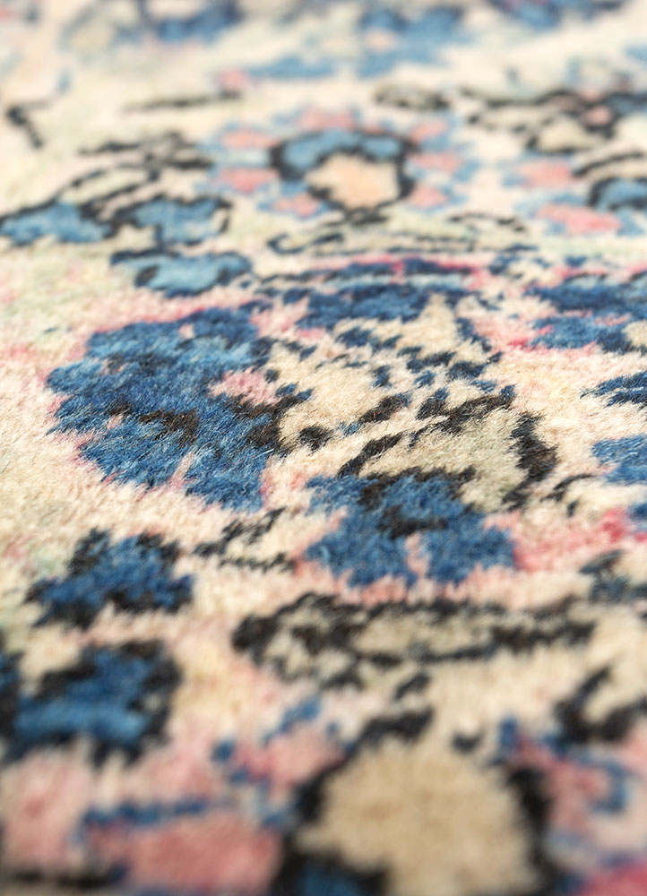 aalam red and orange wool hand knotted Rug - CloseUp