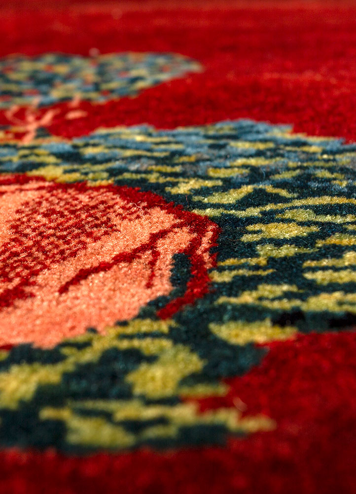 aalam red and orange wool hand knotted Rug - CloseUp