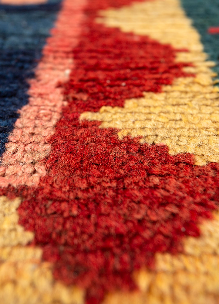 nuray red and orange wool hand knotted Rug - CloseUp