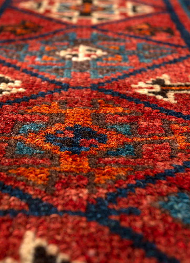 kiaan blue wool hand knotted Rug - CloseUp