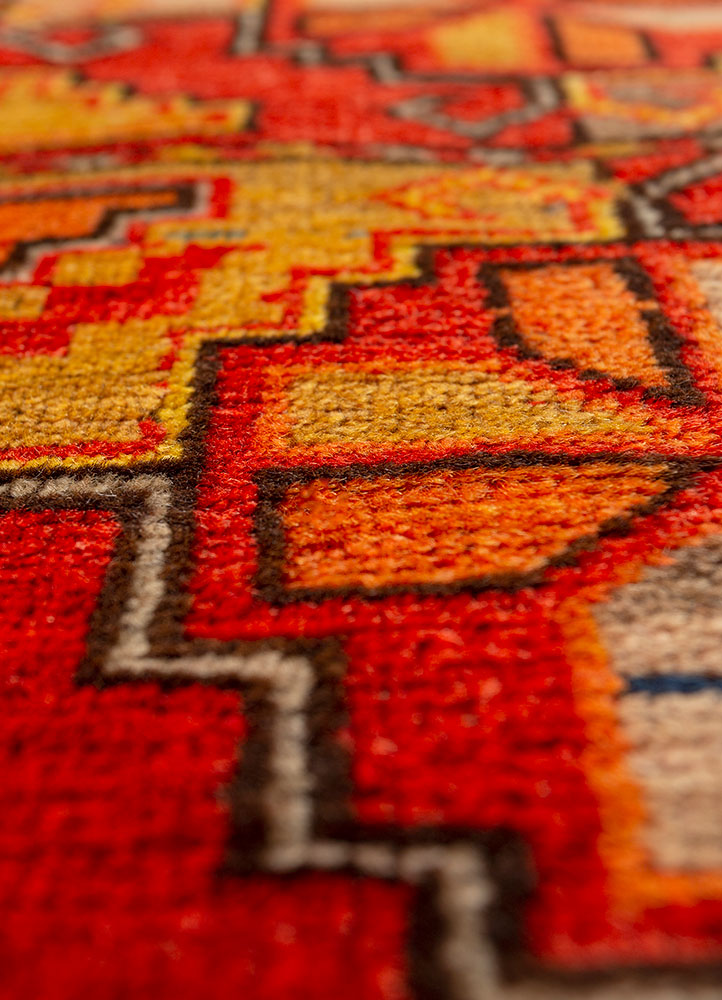nuray red and orange wool hand knotted Rug - CloseUp