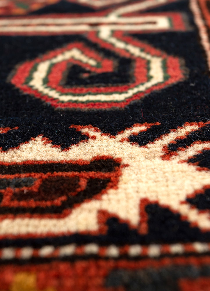 kiaan blue wool hand knotted Rug - CloseUp